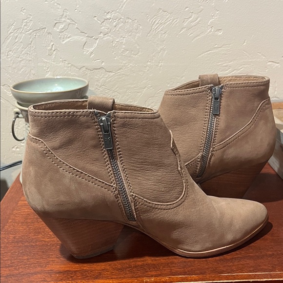 Frye Reina Western Ankle Booties Ash Tan - Picture 6 of 10